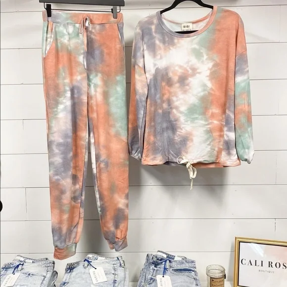 Tie Dye Jogger Set - Picture 2 of 2